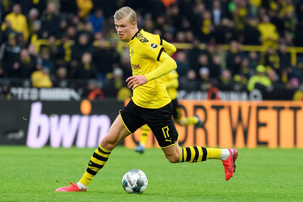 培养出总冠军！圣克拉拉大学退役杰伦·威廉姆斯24号球衣