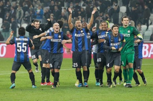 德甲官博祝贺邵佳一：期待邵佳一带领中国国家队走向更高舞台（德甲官博发文祝贺邵佳一：盼其率中国国家队迈向更高舞台）