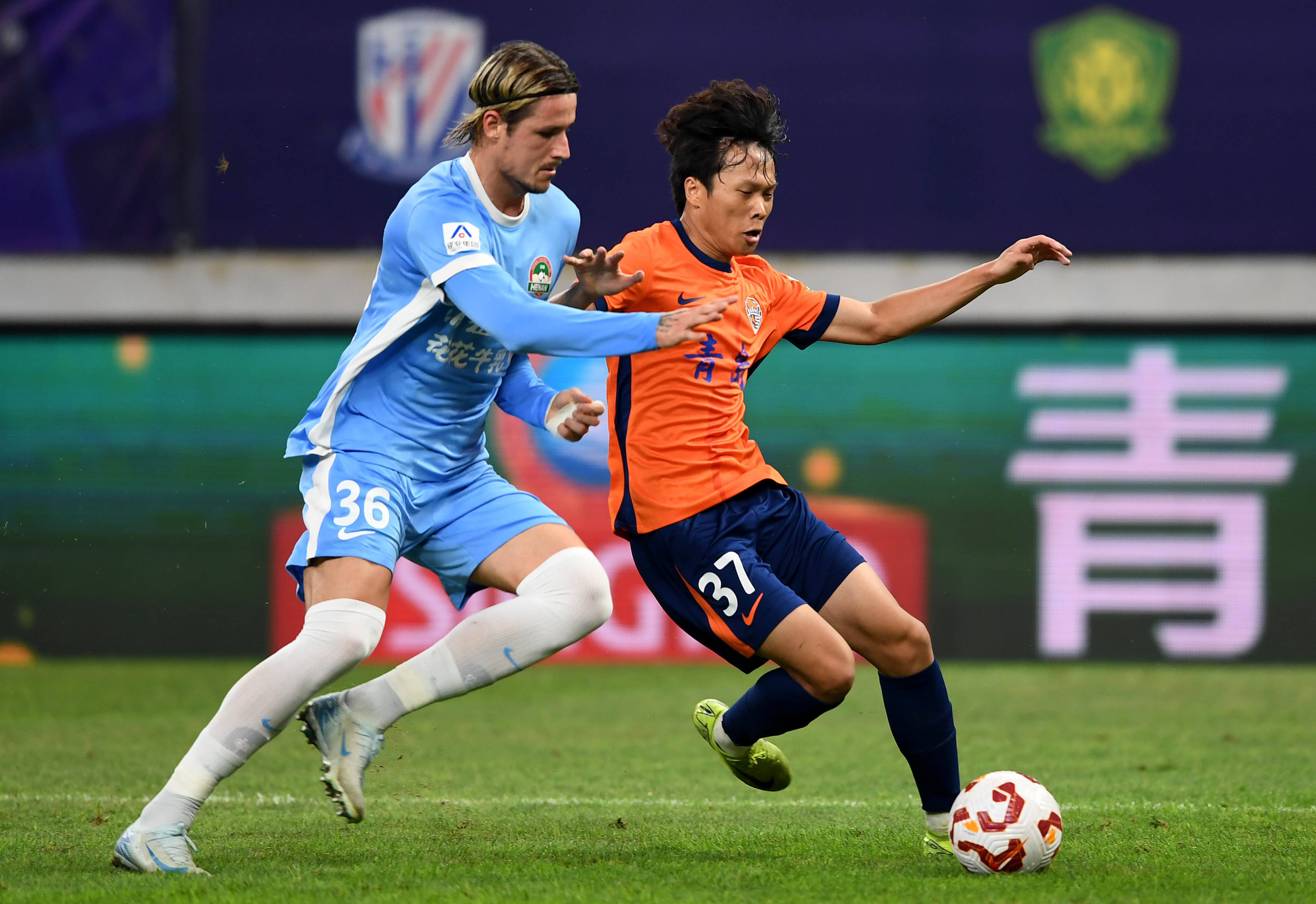 卡扎伊什维利：感谢克雷桑让我罚点球，有信心拿到金靴