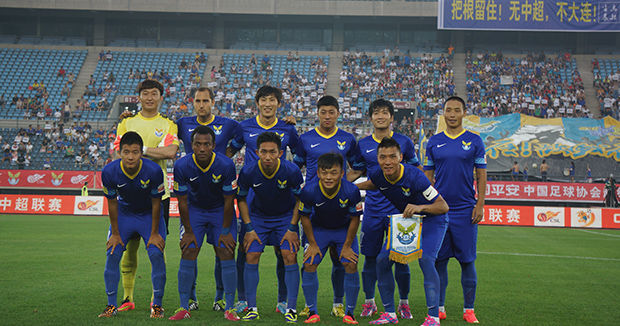 意天空：迪乌夫在国米逐渐展现影响力，或成邓弗里斯合适替补（意天空：迪乌夫在国米愈发抢眼，有望出任邓弗里斯的理想替补）