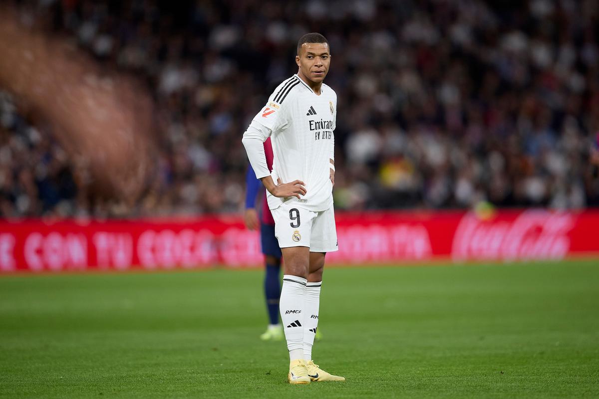 六边形战士！广东小外援奎恩火力全开豪取29分6篮板7助攻5抢断（全能爆发！广东小外援奎恩轰下29分6篮板7助攻5抢断）