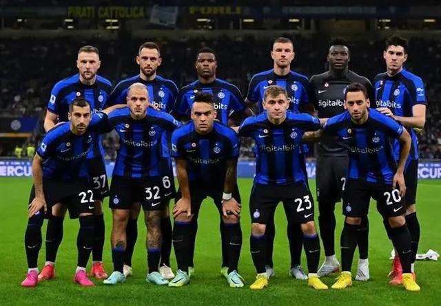 官方：现年36岁的前瑞典国脚、尤文旧将埃克达尔宣布退役（埃克达尔官宣退役：36岁瑞典前国脚、尤文旧将告别足坛）