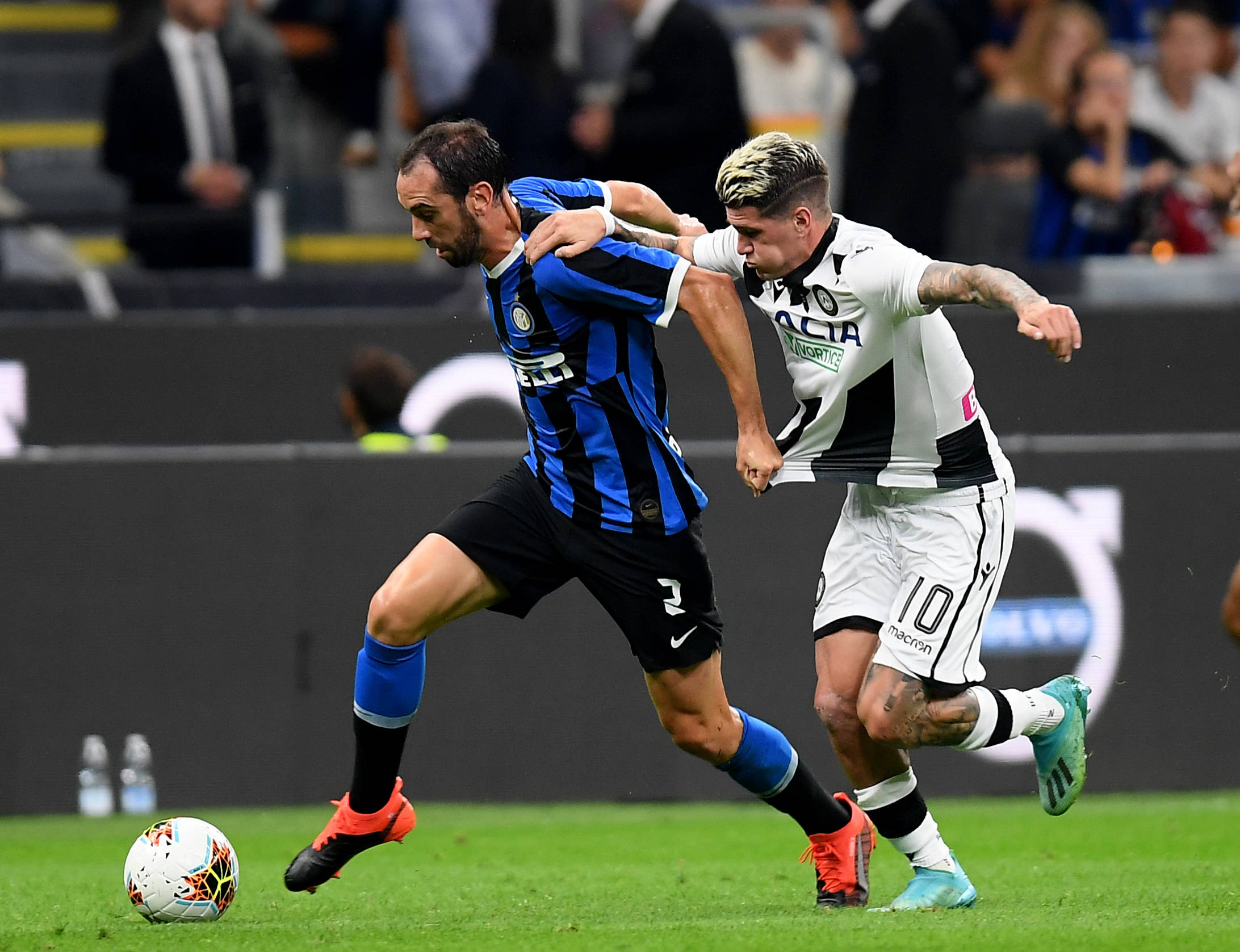 逆境翻盘的故事永不过时（逆风翻盘的传奇历久弥新）