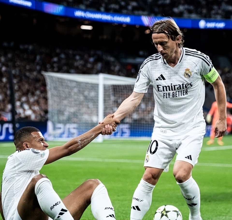 意大利诺首次战胜孔蒂，博洛尼亚终结主场对那不勒斯6场不胜（意大利诺首胜孔蒂，博洛尼亚主场终结对那不勒斯六场不胜）