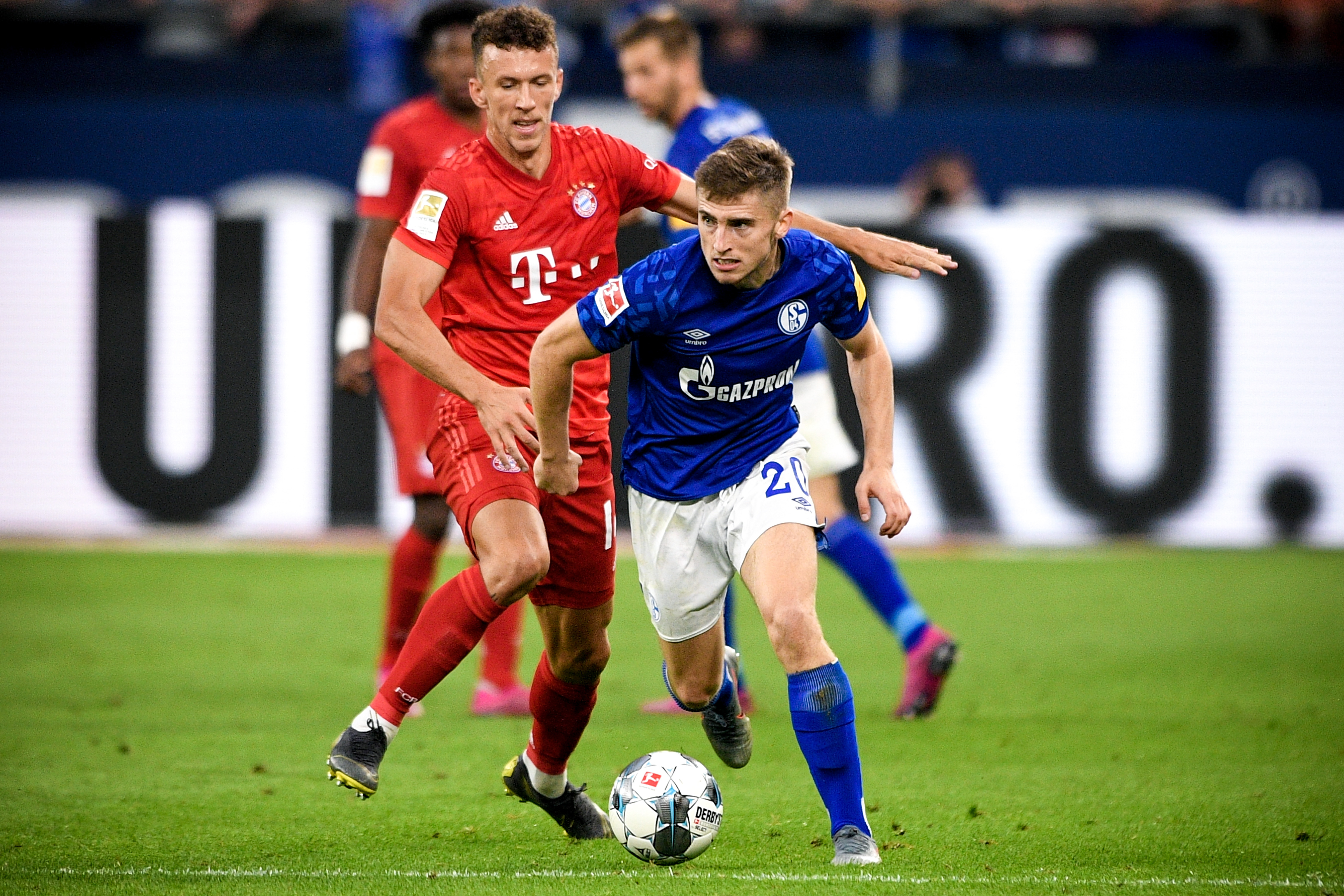 U16国足参加U17亚洲杯预选赛名单：邝兆镭在列，鲁能足校6人（U16国足出征U17亚预赛名单公布：邝兆镭入围，鲁能足校贡献6将）