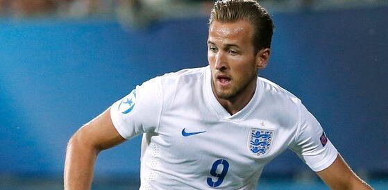 如何提升足球场上的无球跑动？（如何增强足球场上的无球跑动能力？）