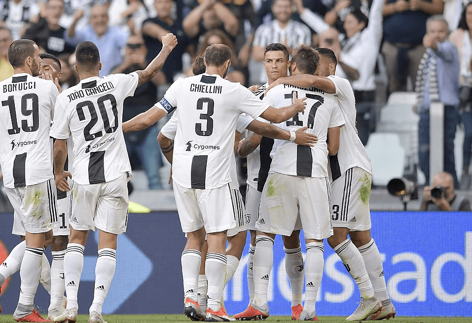 英超：曼城主场3-0完胜诺维奇（英超：曼城主场3比0大胜诺维奇）