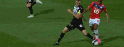 阿坎吉：这样输球很难接受，尤其是被判罚了那样的一粒点球（阿坎吉：这场失利难以接受，尤其是那次点球判罚）