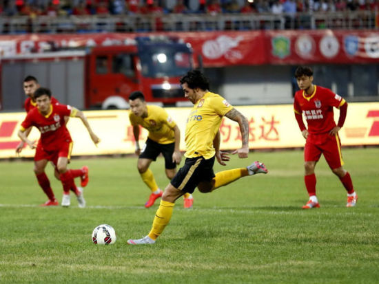 尼日利亚前主帅：奥利塞知道自己在足球强国也会取得成功（前尼日利亚主帅：奥利塞坚信在足球强国同样能成功）