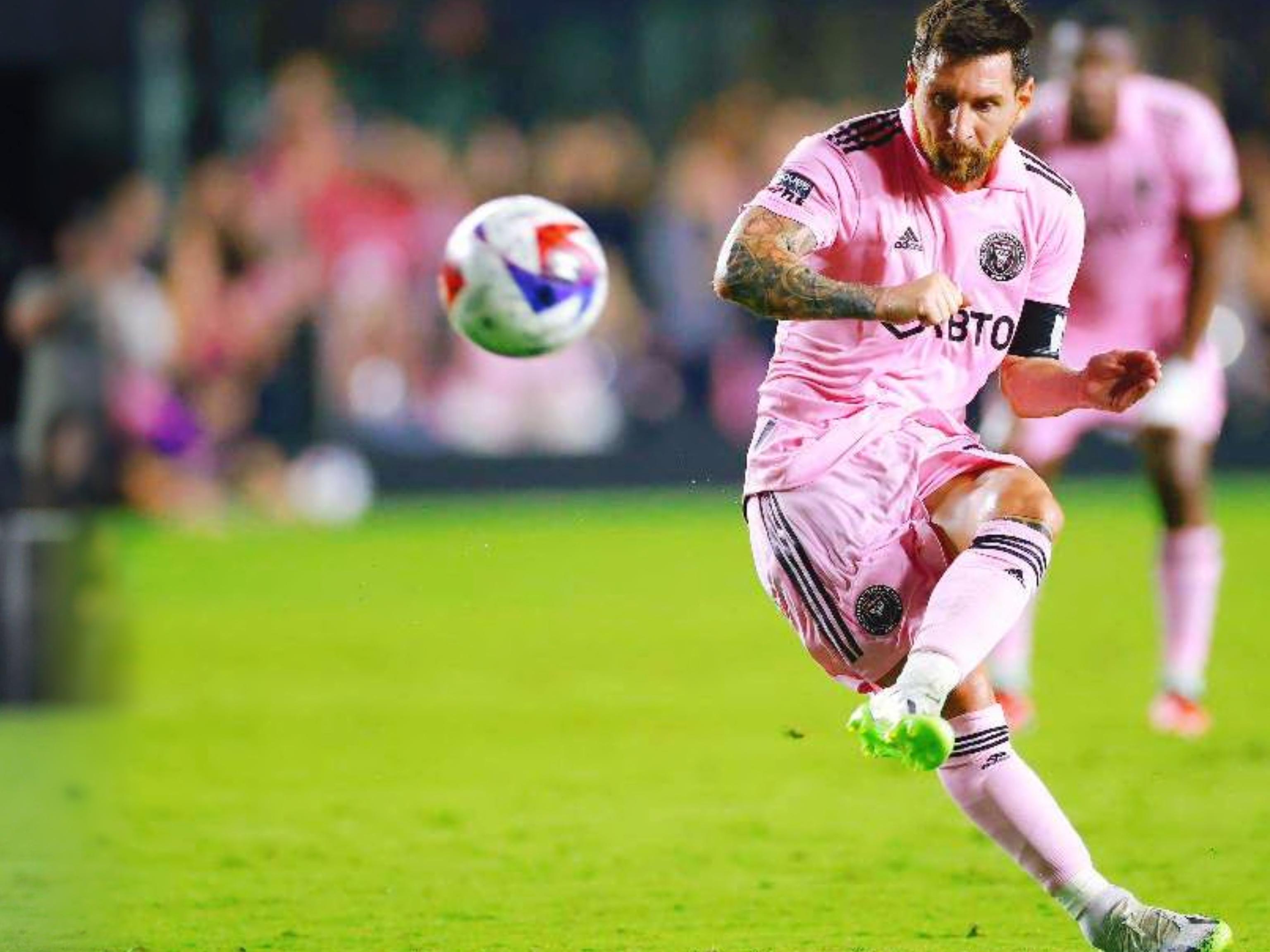 明日西甲裁判：何塞-桑切斯执法巴萨vs毕尔巴鄂竞技（西甲明日比赛：何塞-桑切斯将执法巴萨对阵毕尔巴鄂竞技）