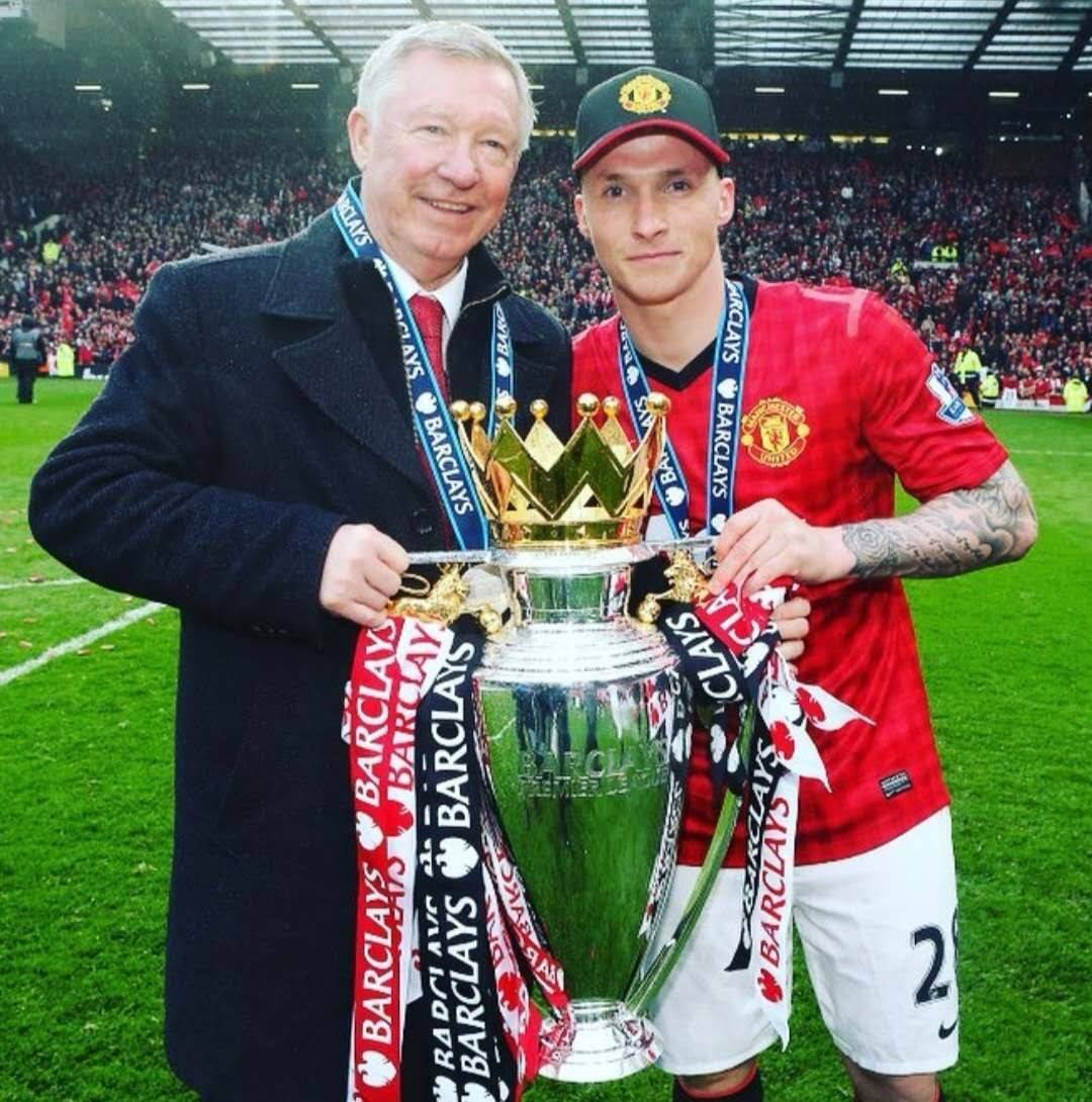 世体：欧足联批准巴萨重返诺坎普踢欧冠，首战对阵法兰克福（世体：欧足联同意巴萨回归诺坎普征战欧冠，首战迎战法兰克福）