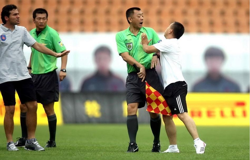 半场战报：罗马0-1那不勒斯，内雷斯反击单刀破门（半场快讯：罗马0-1那不勒斯，内雷斯反击单刀建功）