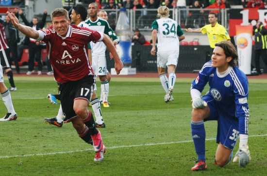 尤文官方：弗朗西斯科-孔塞桑当选队内10月最佳球员（尤文官宣：弗朗西斯科-孔塞桑荣膺球队十月最佳）